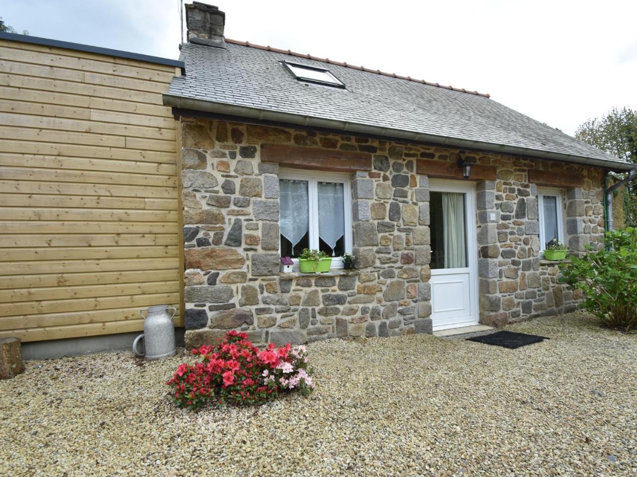 Breton Stone House In Saint Gilles Les Bois Villa ภายนอก รูปภาพ