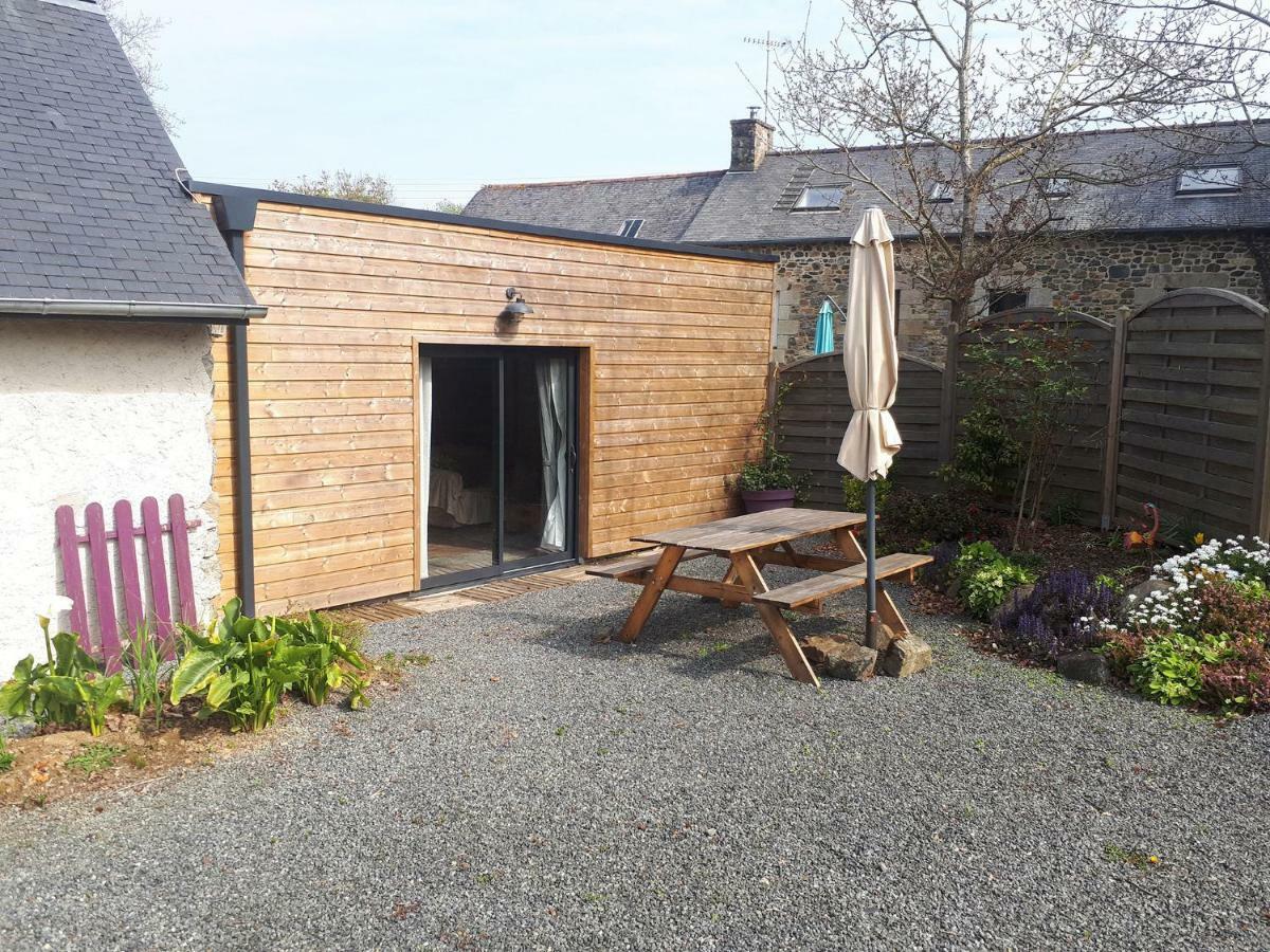 Breton Stone House In Saint Gilles Les Bois Villa ภายนอก รูปภาพ
